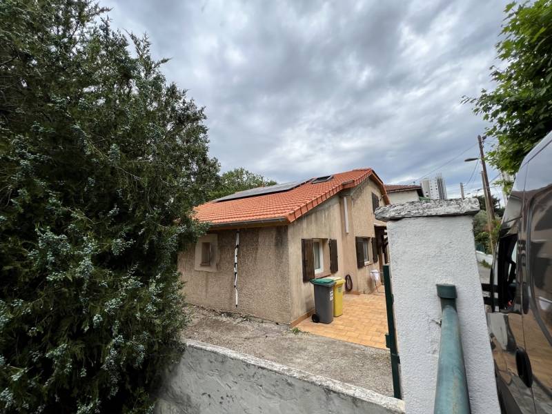 pose d'une installation photovoltaique à Cuers dans le Var