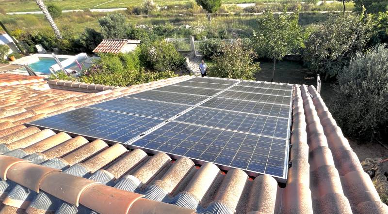installation photovoltaiques en revente d'électricité prés d' Aix-en-Provence, Bouches-du-Rhône 