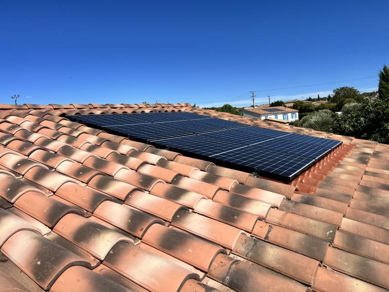 installation photovoltaïque intégrée en toiture à Tavernes